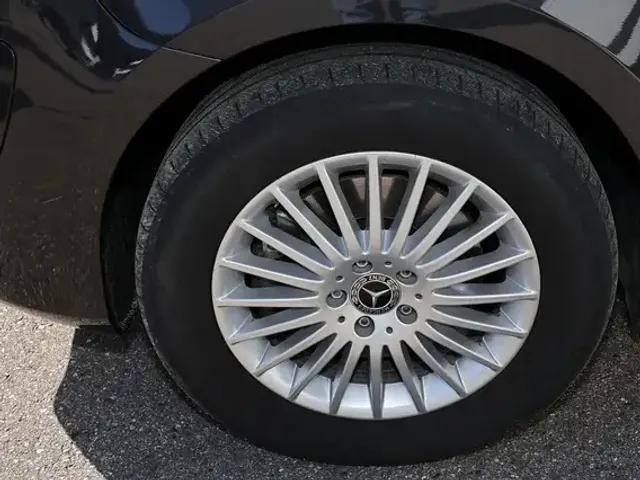 Mercedes-Benz EQV 300