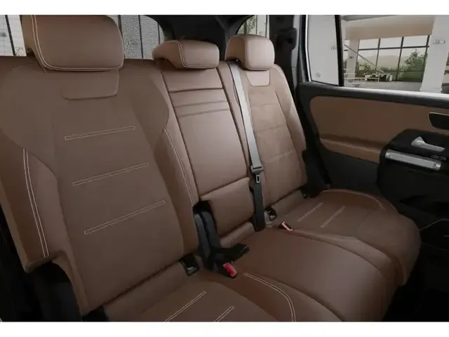 Mercedes-Benz GLB 220