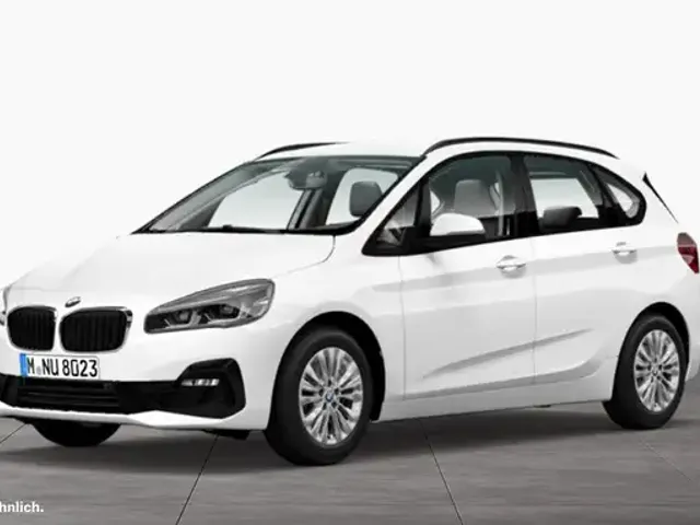 BMW 218