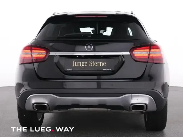Mercedes-Benz GLA 200