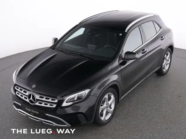 Mercedes-Benz GLA 200
