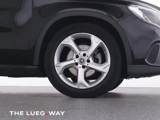 Mercedes-Benz GLA 200