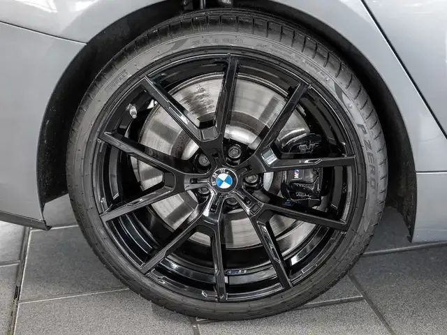 BMW M850