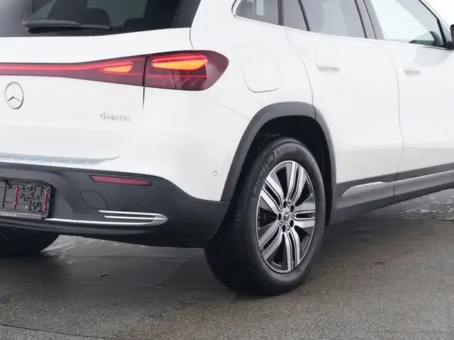 Mercedes-Benz EQA 300
