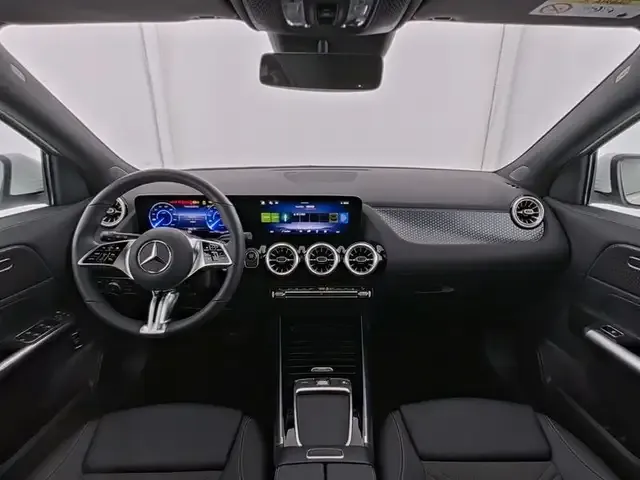 Mercedes-Benz EQA 300