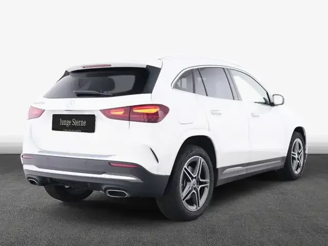 Mercedes-Benz GLA 250