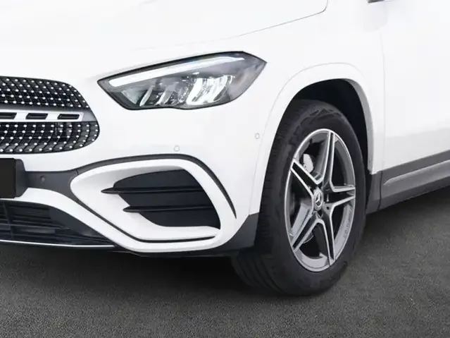 Mercedes-Benz GLA 250