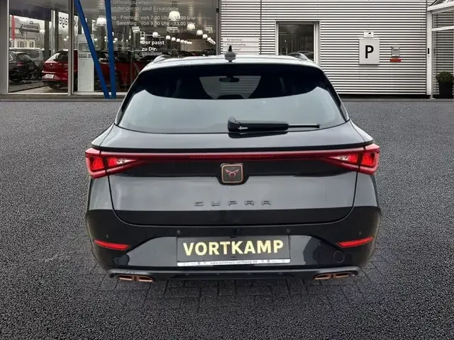 CUPRA Leon