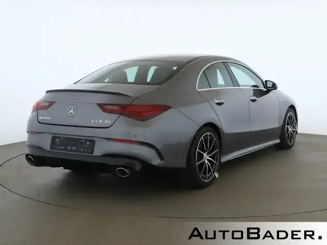 Mercedes-Benz CLA 35 AMG