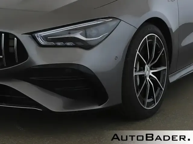 Mercedes-Benz CLA 35 AMG