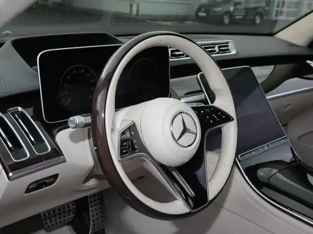 Mercedes-Benz S 400