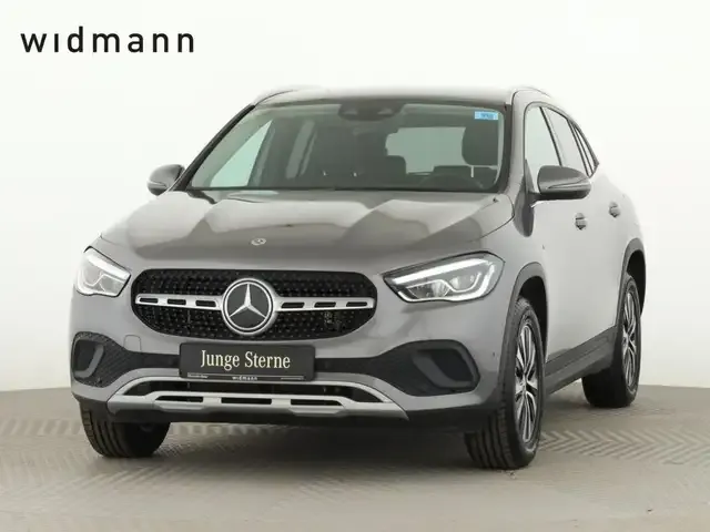 Mercedes-Benz GLA 250