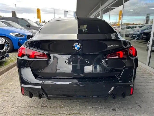 BMW 220