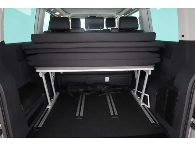Volkswagen T6.1 California