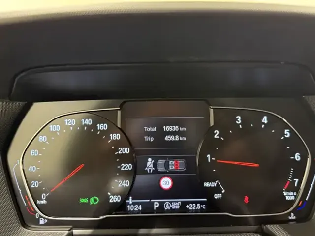 BMW 118