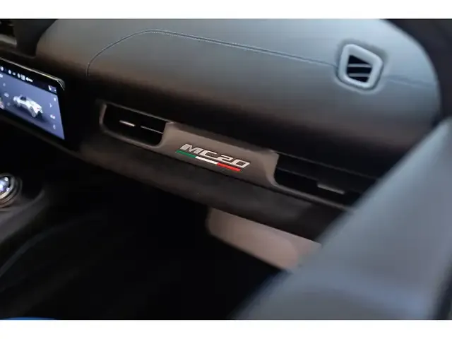 Maserati MC20
