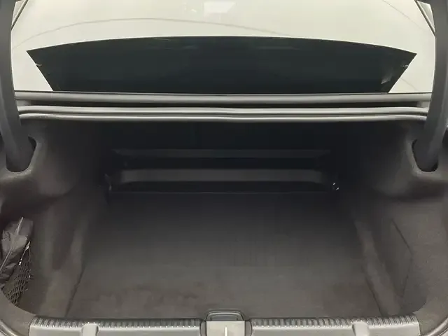 Mercedes-Benz EQE 350