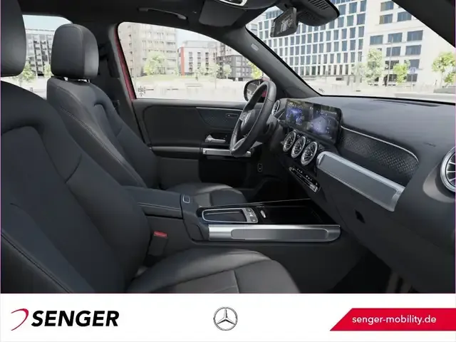 Mercedes-Benz EQB 300