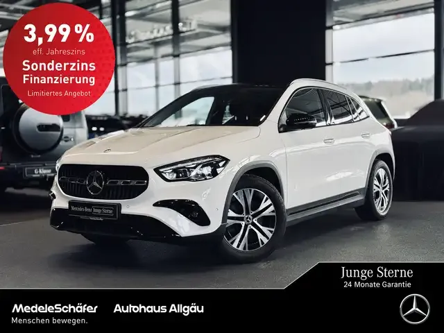 Mercedes-Benz GLA 220