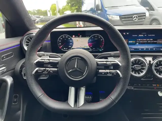 Mercedes-Benz CLA 200