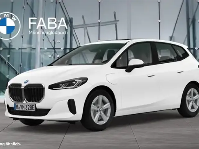 BMW 225