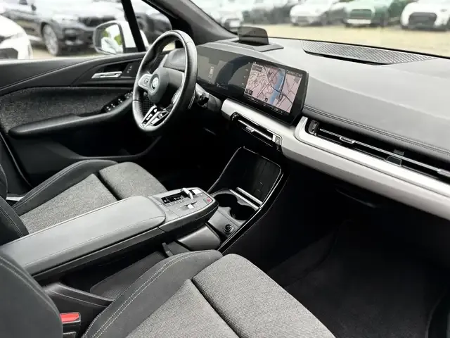 BMW 225