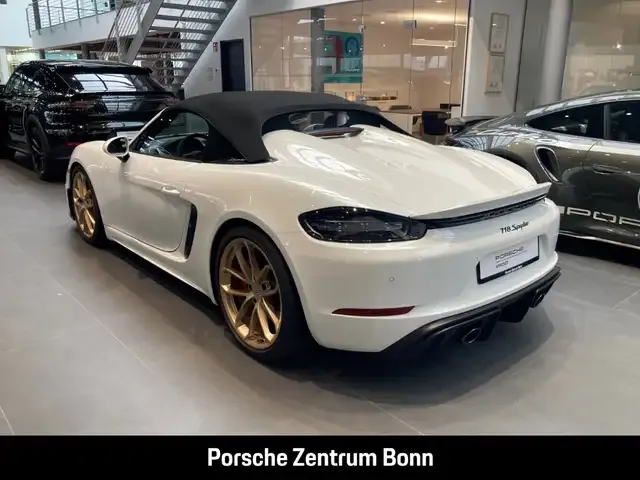Porsche 718 Spyder