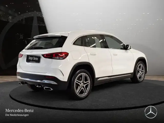 Mercedes-Benz GLA 250