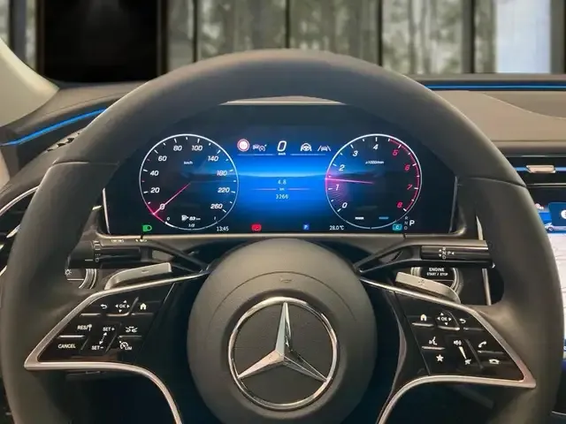 Mercedes-Benz E 200