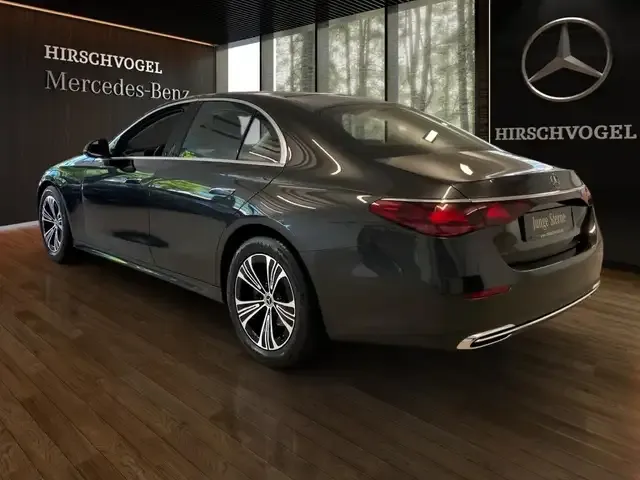 Mercedes-Benz E 200