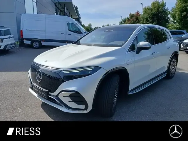 Mercedes-Benz EQS SUV