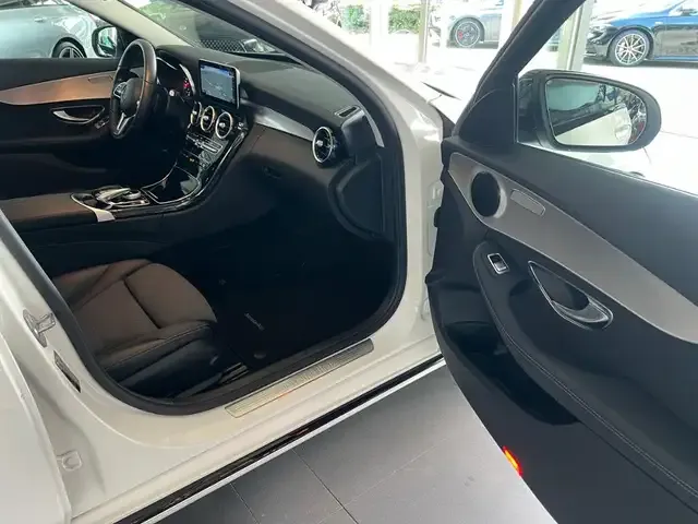 Mercedes-Benz C 180