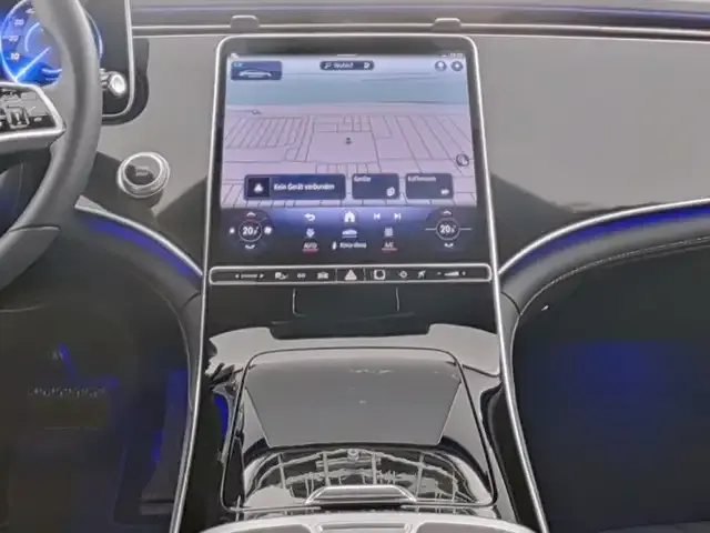 Mercedes-Benz EQE 300