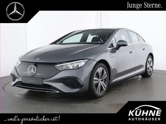 Mercedes-Benz EQE 300