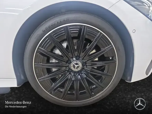 Mercedes-Benz CLE 300