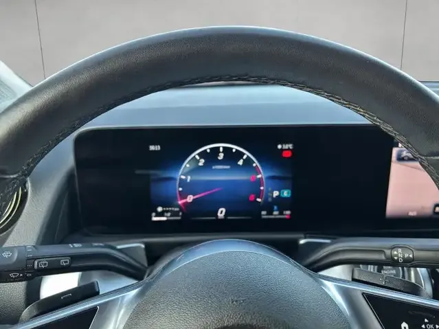 Mercedes-Benz GLB 180