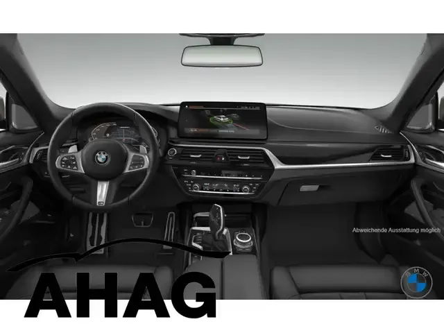 BMW M550