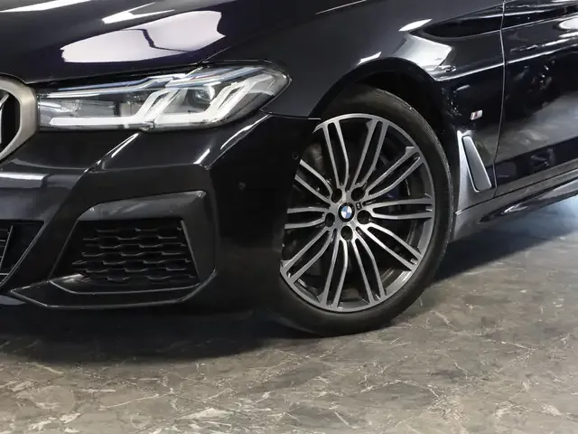BMW M550
