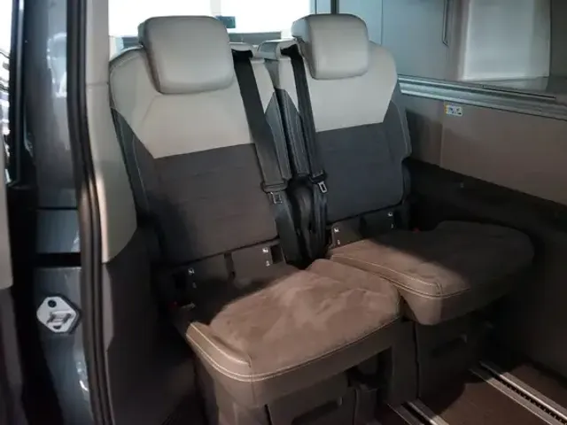 Volkswagen T7 California