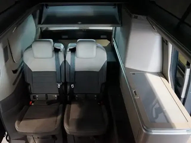 Volkswagen T7 California
