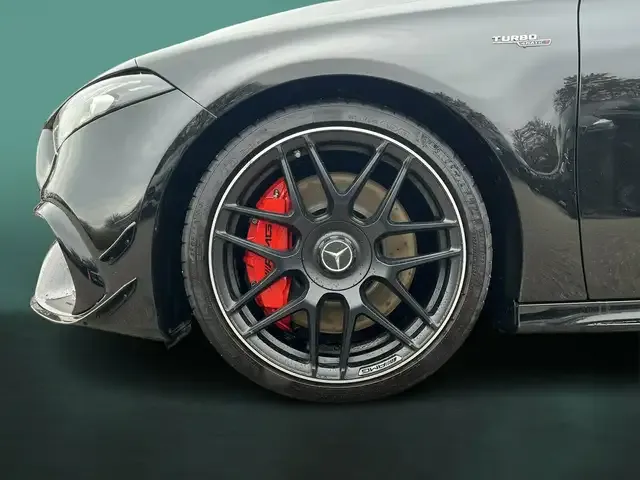 Mercedes-Benz A 45 AMG