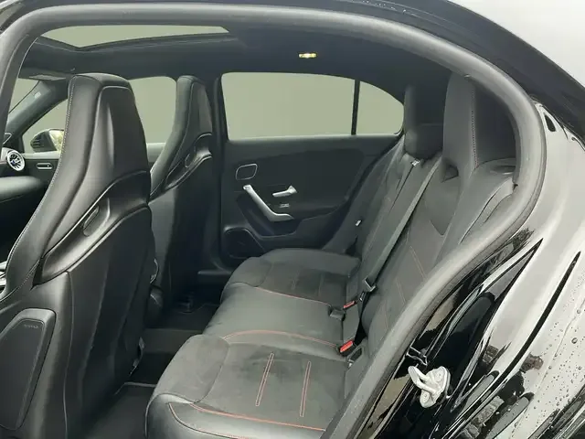 Mercedes-Benz A 45 AMG