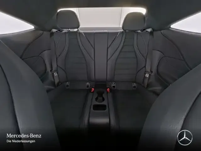 Mercedes-Benz CLE 200