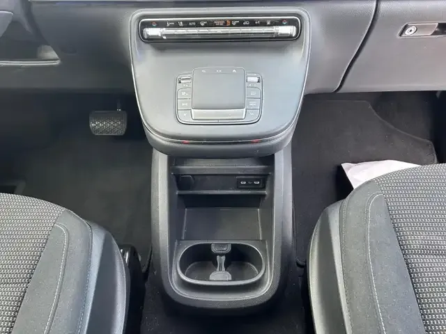 Mercedes-Benz EQV 300