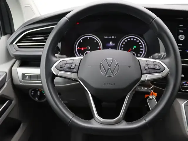 Volkswagen T6.1 California