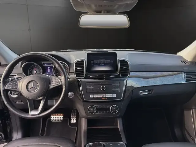 Mercedes-Benz GLS 400