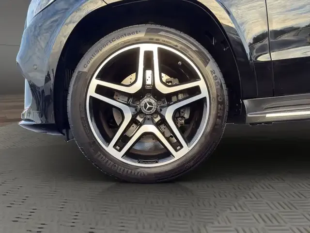 Mercedes-Benz GLS 400