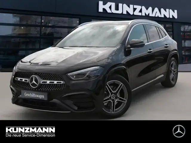 Mercedes-Benz GLA 220