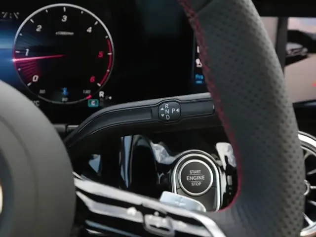 Mercedes-Benz GLA 220