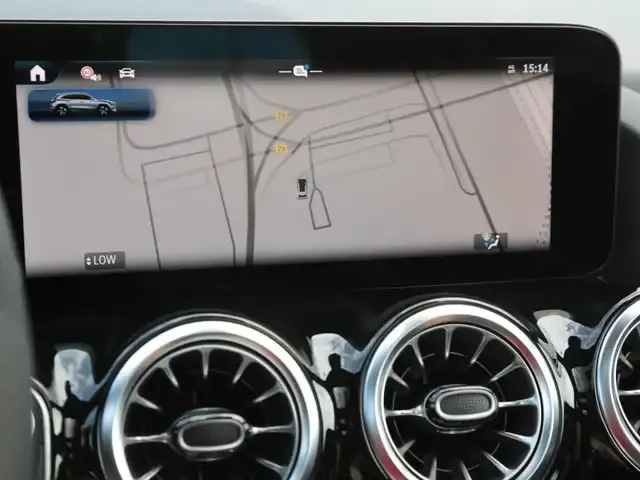 Mercedes-Benz GLA 220